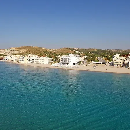 מלון Island Maya