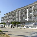 Island Resorts Maya Hotel 3*